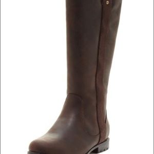 Like new UGG leather Junipero boots